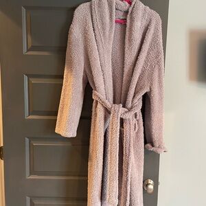 Barefoot Dreams CozyChic Fleece in Soft Beige